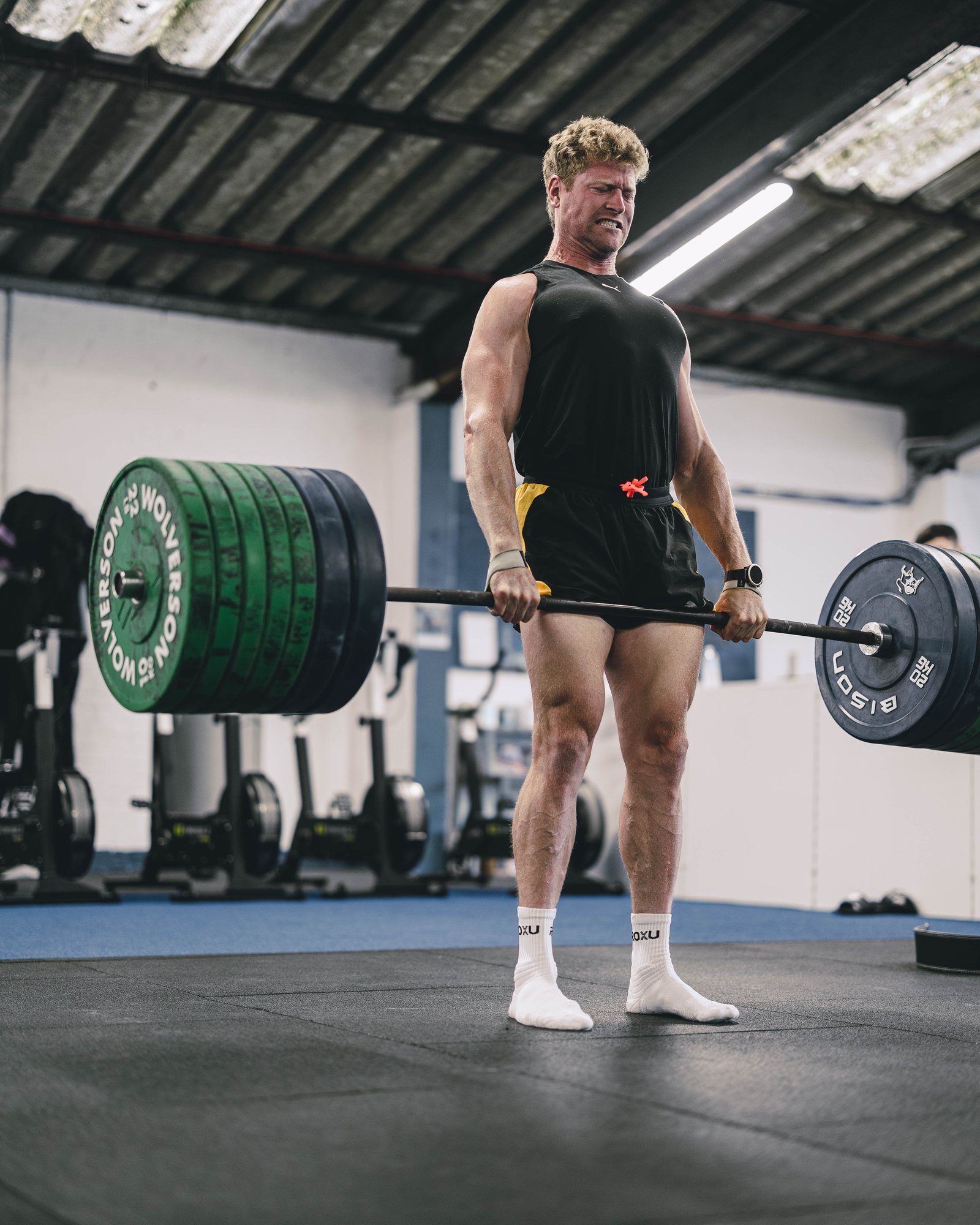 HUNTER — UNDER THE BAR